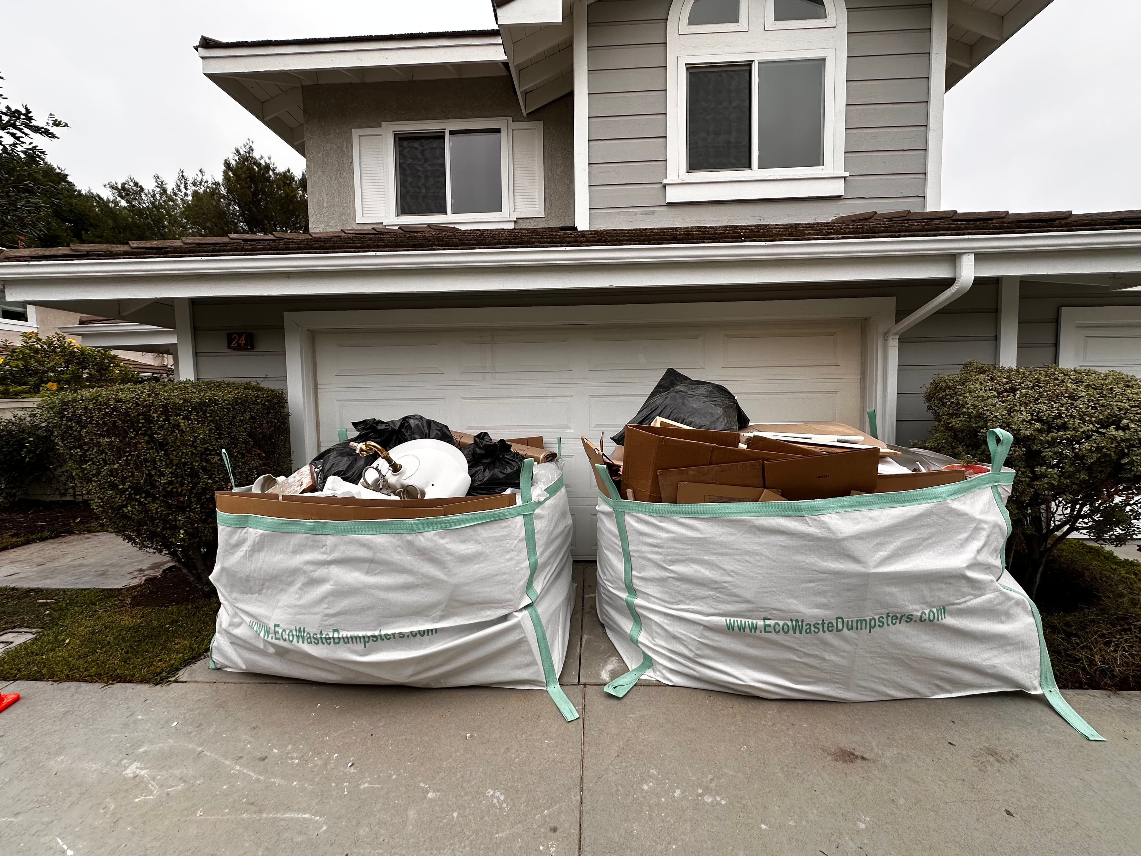 Dumpster bag photo 3